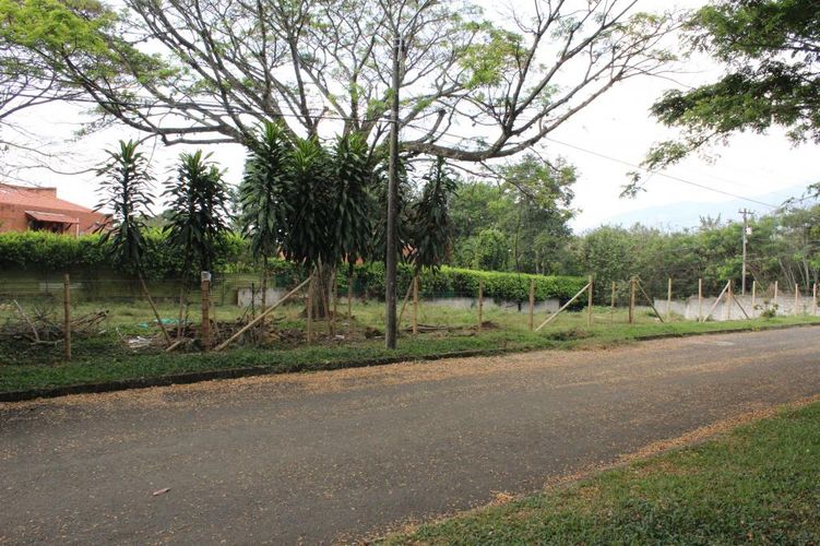 Lote en venta en Pance, Cali, 1652 m² · foto 6 de 9