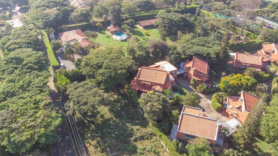 Lote en venta en Pance, Cali, 1652 m² · foto 8 de 9
