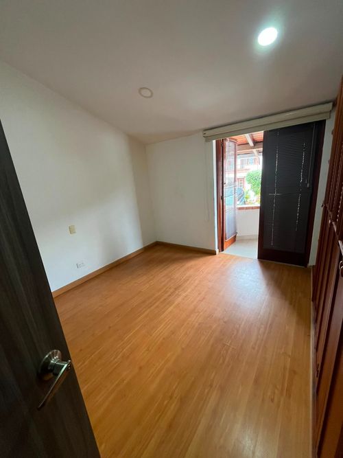 Casa de 4 alcobas en venta en Pan De Azucar, Bucaramanga, 250 m² · foto 14 de 18