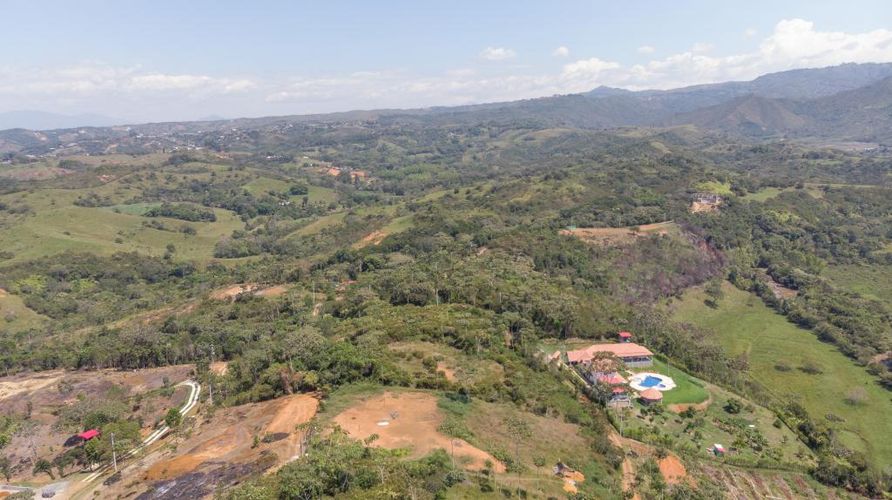 Lote en venta en Potrerito, Jamundí, 3006 m² · foto 18 de 18