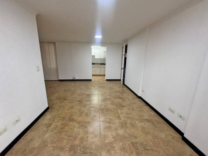 Apartamento de 3 alcobas en arriendo en Belén Las Mercedes, Medellín, 90 m² · foto 4 de 16