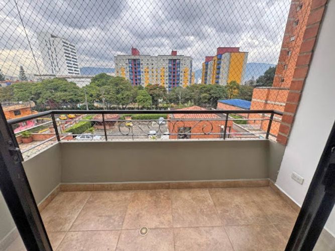 Apartamento de 3 alcobas en arriendo en Belén Las Mercedes, Medellín, 90 m² · foto 5 de 16