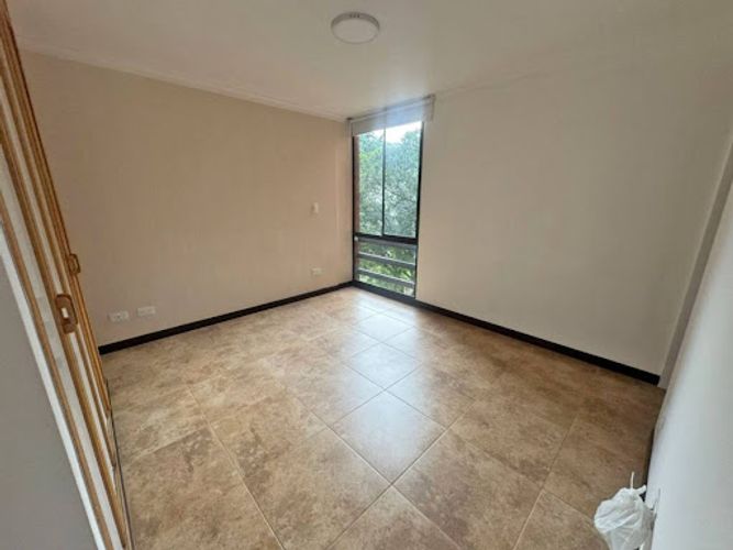 Apartamento de 3 alcobas en arriendo en Belén Las Mercedes, Medellín, 90 m² · foto 14 de 16