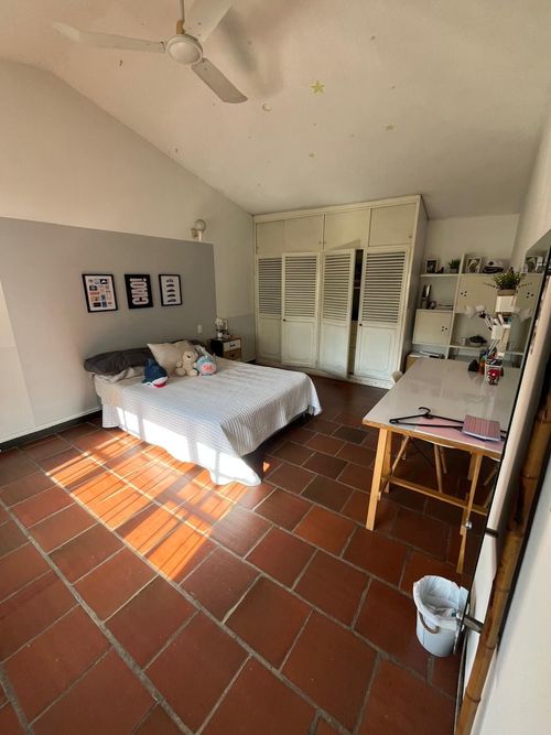 Casa de 4 alcobas en venta en Cabecera Del Llano, Bucaramanga, 431 m² · foto 9 de 14