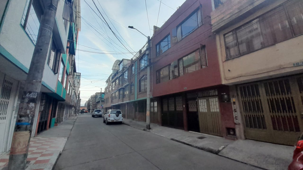 Casa en venta en Plaza De Las Américas, Bogotá · foto 4 de 21