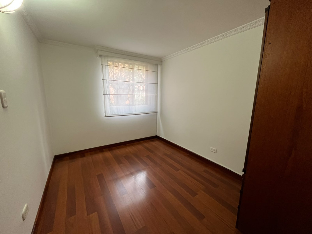 Apartamento en venta en Pinos De Lombardia, Bogotá · foto 6 de 17