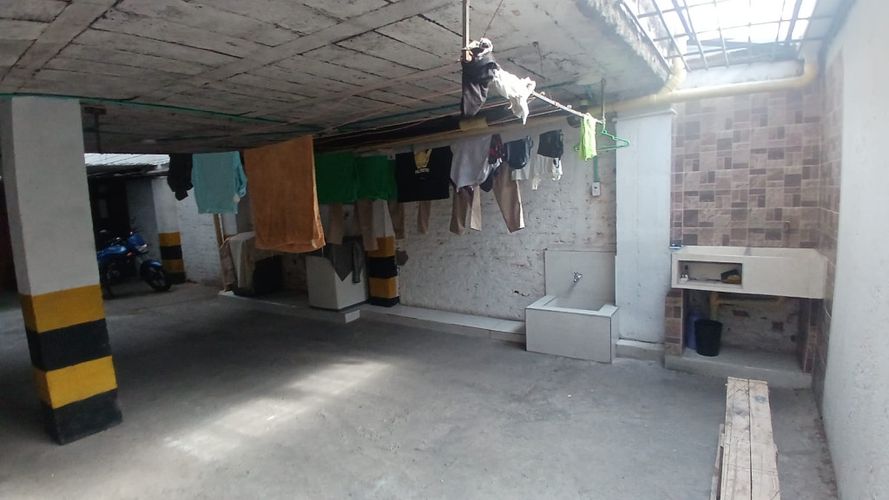 Edificio en venta en Cristobal Colon, Cali, 759 m² · foto 7 de 15