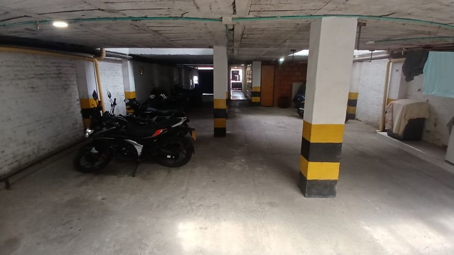 Edificio en venta en Cristobal Colon, Cali, 759 m² · foto 9 de 15