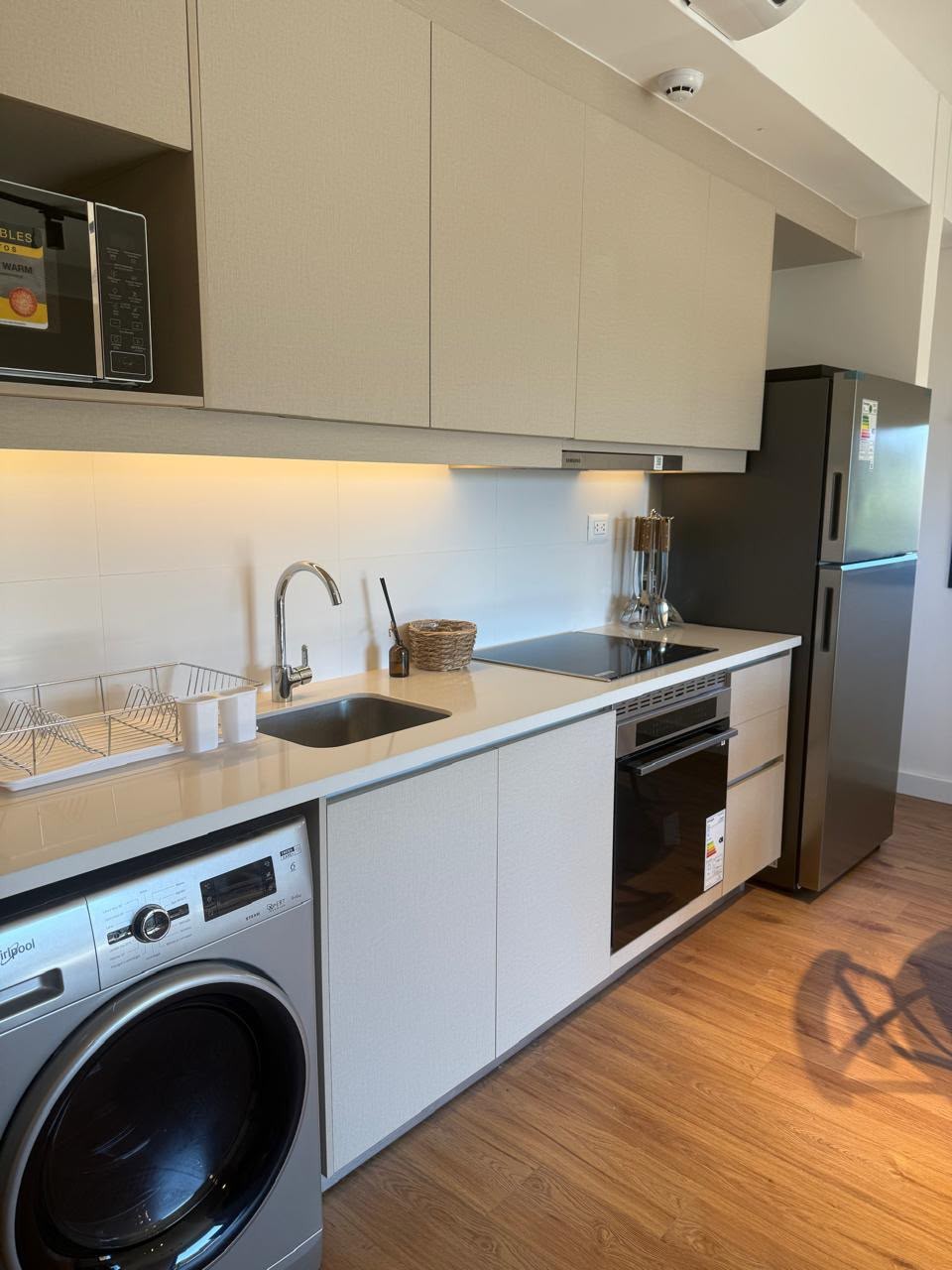 DPTO EN ALQUILER 1DORM.EN SUITE AMOBLADO MORE MARISCAL — foto 3