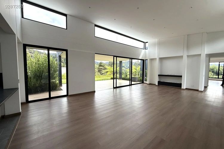 Casa de 3 alcobas en venta en Los Salados, El Retiro, 375 m² · foto 3 de 24