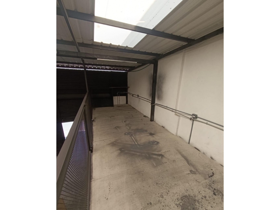 Local en arriendo en La Milagrosa, Medellín, 170 m² · foto 4 de 5