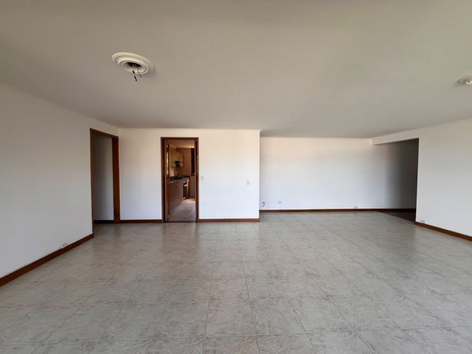 Apartamento de 4 alcobas en venta en El Poblado, Medellín, 194 m² · foto 13 de 17