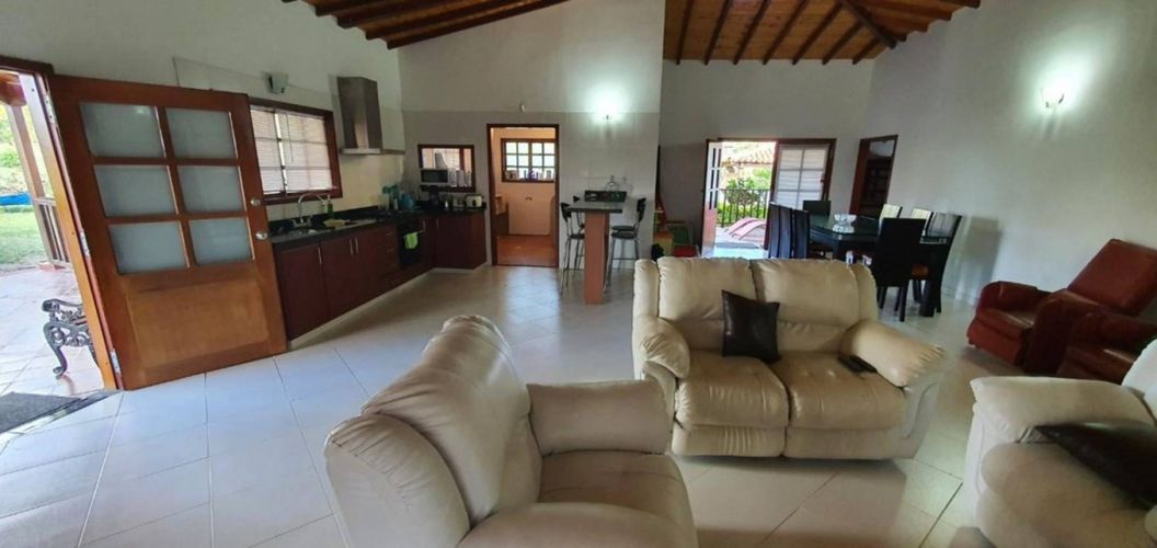 Casa de 4 alcobas en venta en Mesa De Los Santos, Piedecuesta, 250 m² · foto 4 de 14