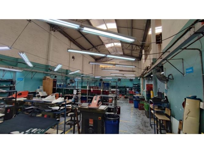 Bodega en venta en Bombona No.1, Medellín, 504 m² · foto 6 de 8