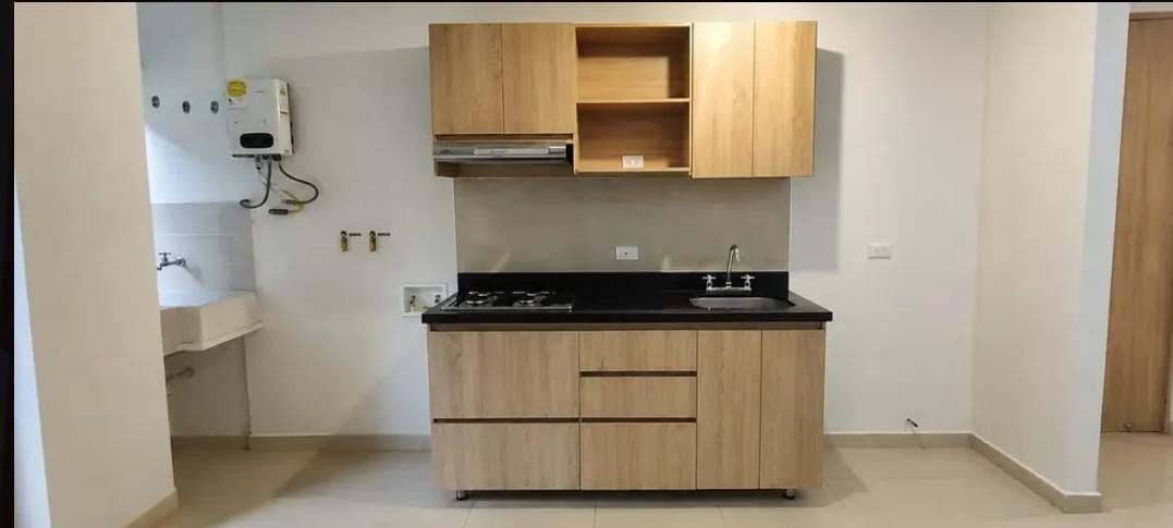 Apartamento en venta en La Inmaculada, Envigado · foto 3 de 24