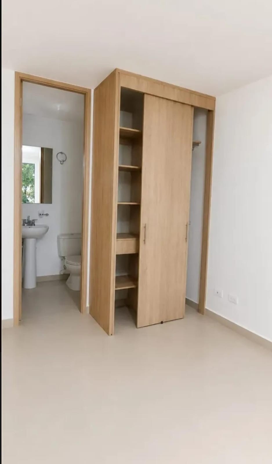 Apartamento en venta en La Inmaculada, Envigado · foto 17 de 24