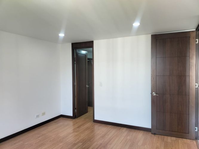 Apartamento de 3 alcobas en arriendo en El Poblado, Medellín, 118 m² · foto 3 de 18