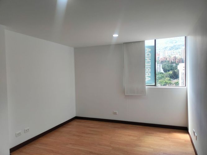 Apartamento de 3 alcobas en arriendo en El Poblado, Medellín, 118 m² · foto 16 de 18