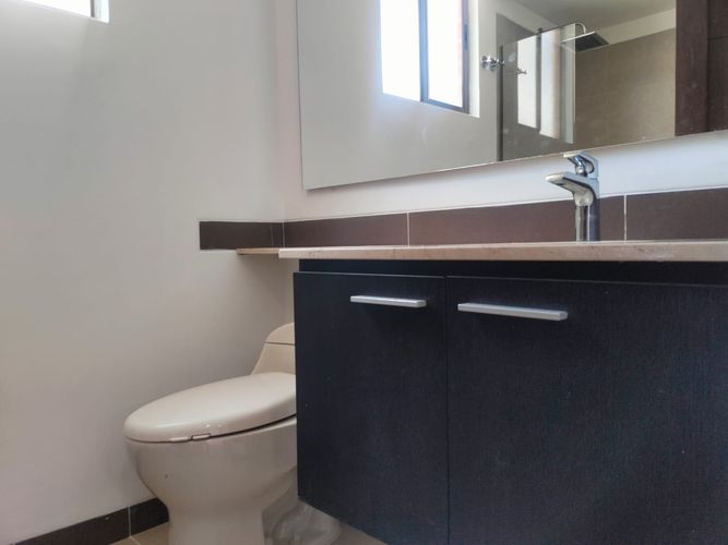 Apartamento de 3 alcobas en arriendo en El Poblado, Medellín, 118 m² · foto 15 de 18