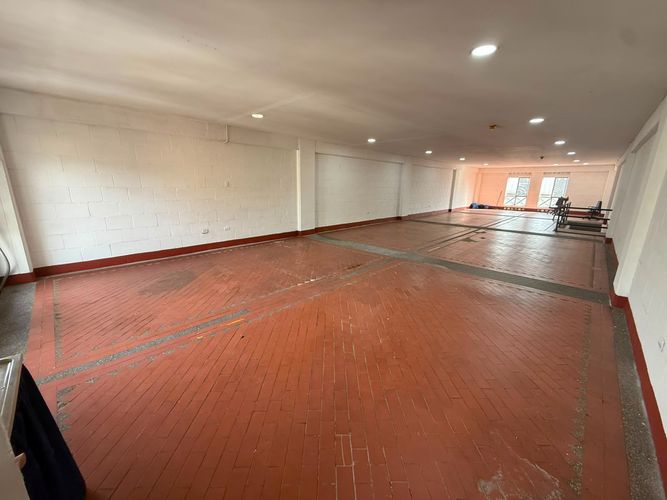 Bodega en arriendo en Guayabal, Medellín, 160 m² · foto 6 de 8