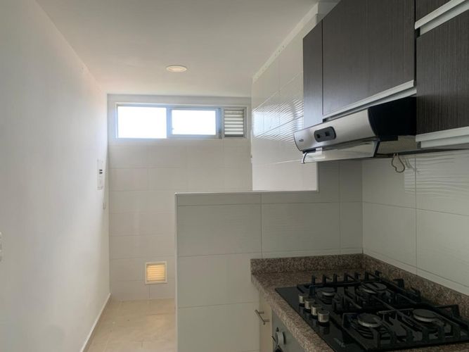 Apartamento de 2 alcobas en venta en Provenza, Bucaramanga, 66 m² · foto 5 de 11