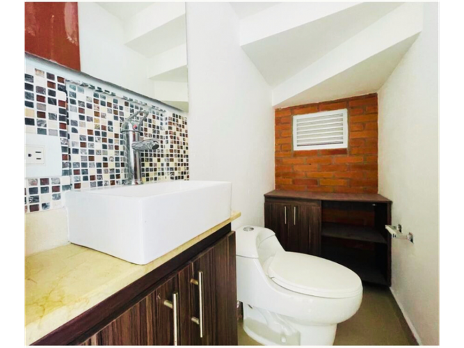 Casa de 4 alcobas en venta en La Ceja, 184 m² · foto 8 de 24