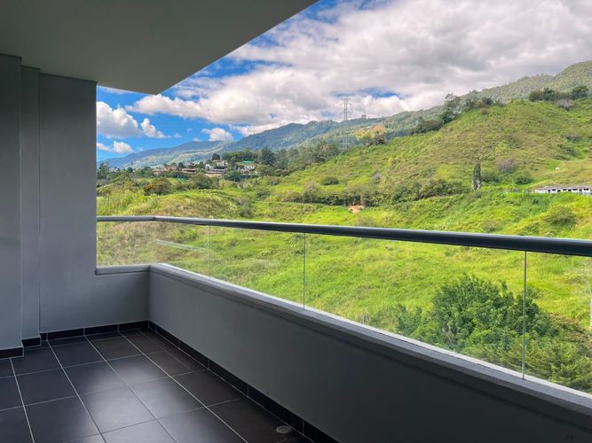 Apartamento de 3 alcobas en arriendo en Las Palmas, Envigado, 100 m² · foto 7 de 20