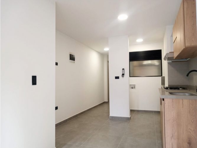 Apartamento de 2 alcobas en venta en Restrepo Naranjo, Sabaneta, 52 m² · foto 2 de 10