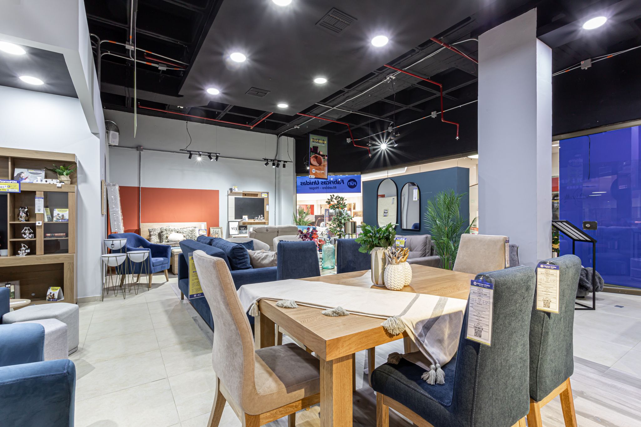 Local comercial en venta en Laureles, Medellín 3