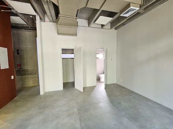 Local en arriendo en El Poblado, Medellín, 162 m² · foto 6 de 13