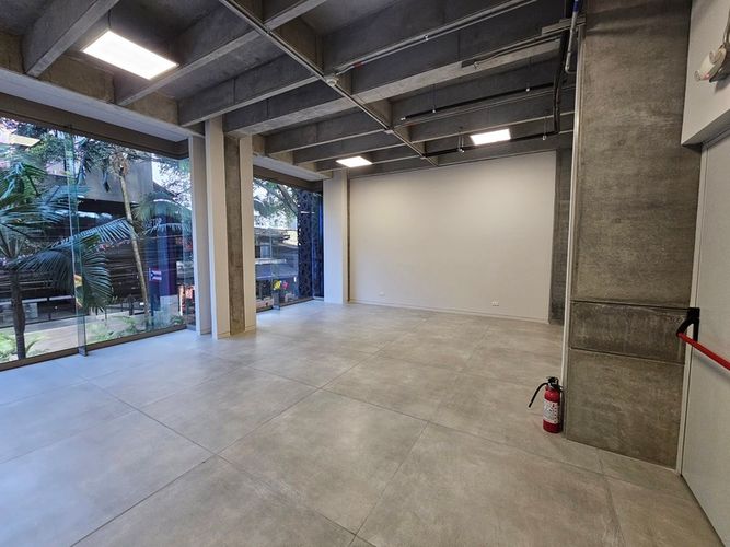 Local en arriendo en El Poblado, Medellín, 162 m² · foto 8 de 13