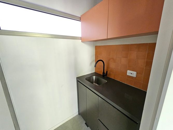Local en arriendo en El Poblado, Medellín, 162 m² · foto 11 de 13
