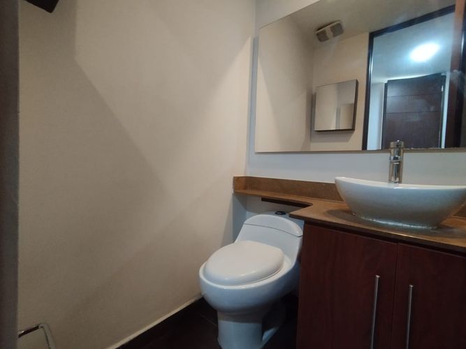 Apartamento de 3 alcobas en arriendo en Loma Del Esmeraldal, Envigado, 90 m² · foto 4 de 20