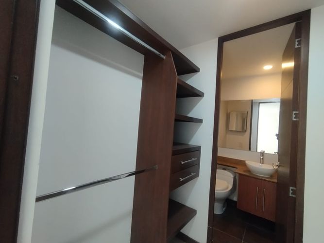 Apartamento de 3 alcobas en arriendo en Loma Del Esmeraldal, Envigado, 90 m² · foto 11 de 20