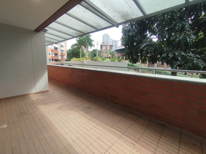Apartamento de 3 alcobas en arriendo en Loma Del Esmeraldal, Envigado, 90 m² · foto 18 de 20
