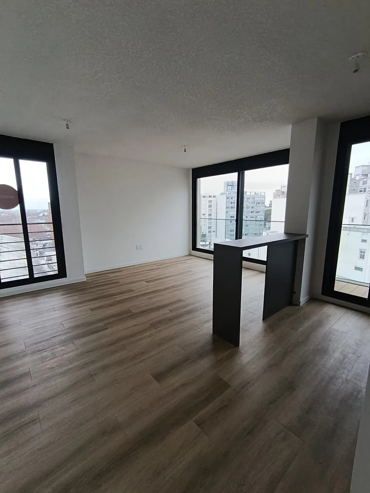 Alquiler Apartamento Dos Dormitorios En Tres Cruces · Foto 5
