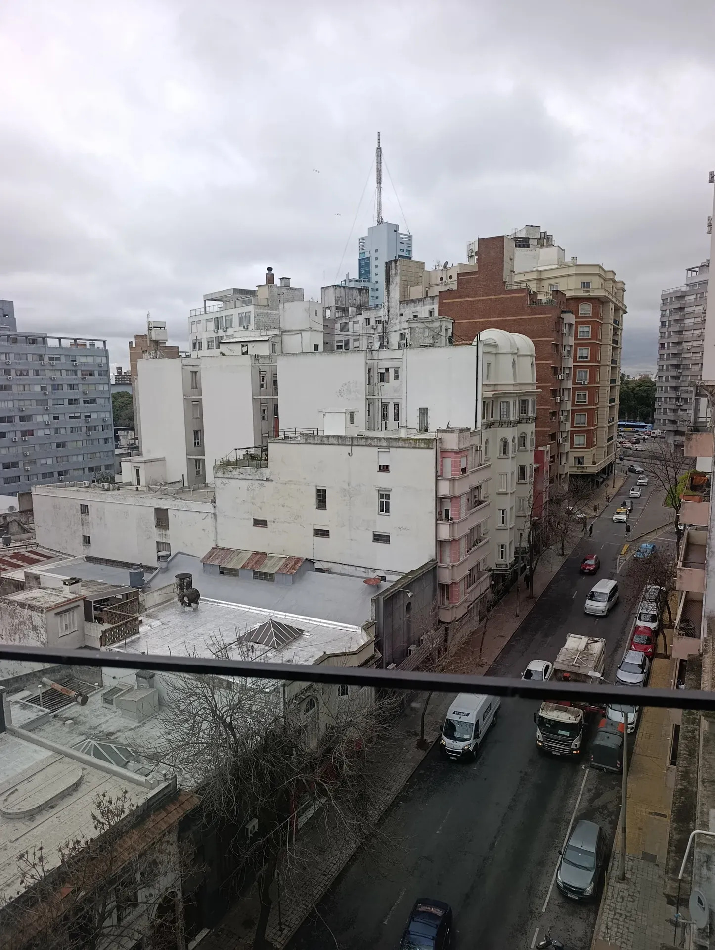 Alquiler Apartamento Dos Dormitorios En Tres Cruces · Foto 10