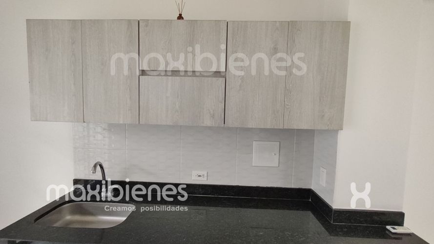 Casa de 3 alcobas en arriendo en Villa Del Rio, Apartado, 160 m² · foto 4 de 19