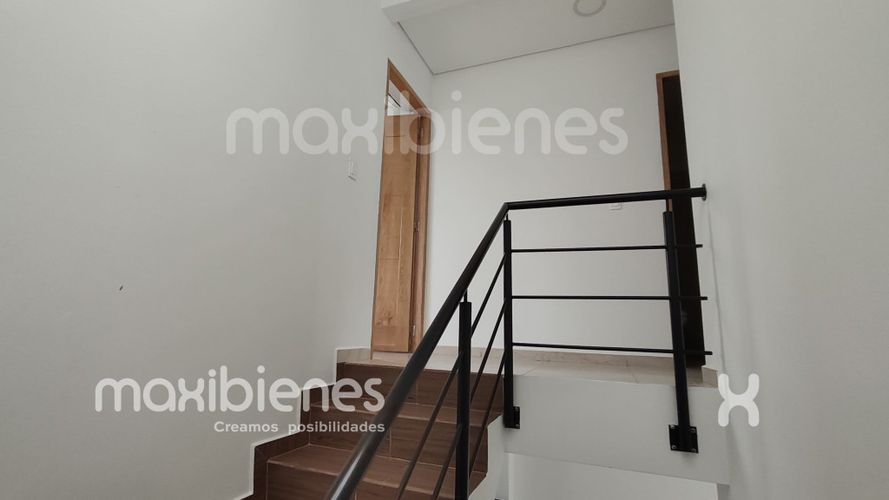 Casa de 3 alcobas en arriendo en Villa Del Rio, Apartado, 160 m² · foto 9 de 19