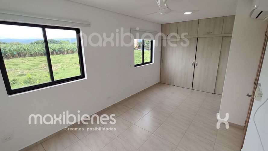 Casa de 3 alcobas en arriendo en Villa Del Rio, Apartado, 160 m² · foto 11 de 19