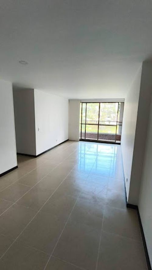 Apartamento de 3 alcobas en arriendo en Loma De Los Gonzalez, Medellín, 69 m² · foto 4 de 21