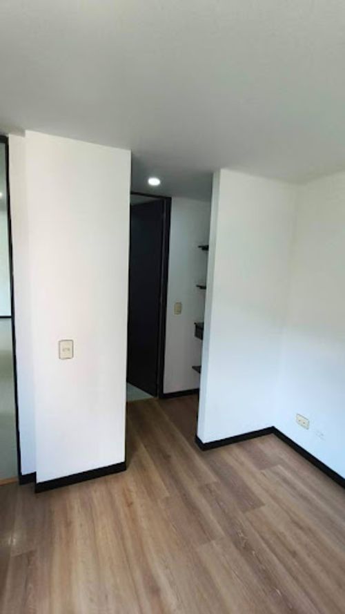 Apartamento de 3 alcobas en arriendo en Loma De Los Gonzalez, Medellín, 69 m² · foto 14 de 21