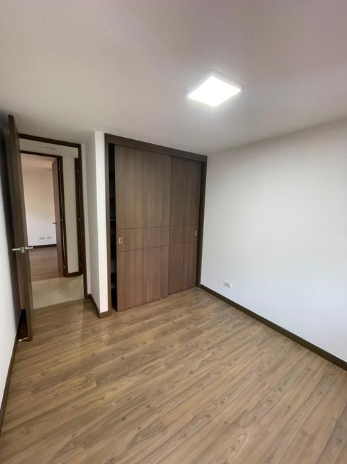 Apartamento de 3 alcobas en arriendo en Zuñiga, Envigado, 90 m² · foto 5 de 18