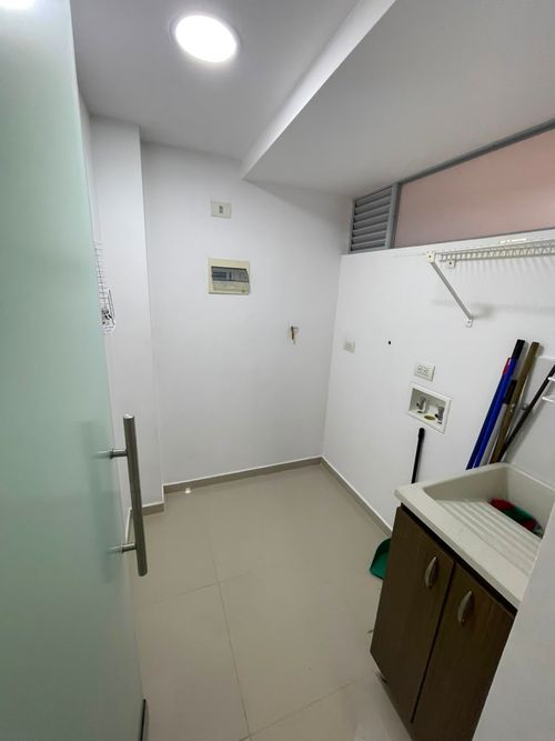 Apartamento de 3 alcobas en arriendo en Zuñiga, Envigado, 90 m² · foto 15 de 18