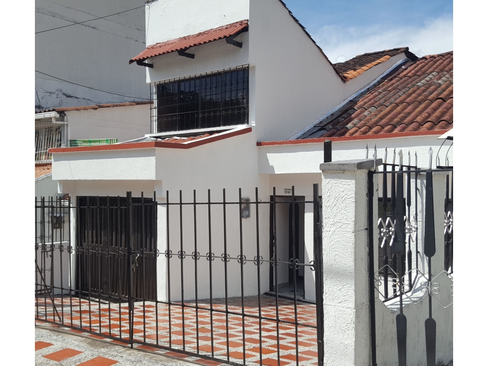 Casa en venta en Avenida Sur, Pereira · foto 2 de 24