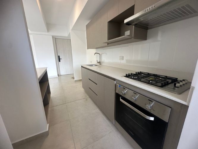 Apartamento de 3 alcobas en arriendo en Las Vegas, Envigado, 90 m² · foto 2 de 13