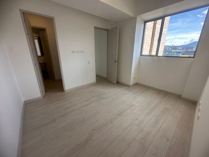 Apartamento de 3 alcobas en arriendo en Las Vegas, Envigado, 90 m² · foto 3 de 13
