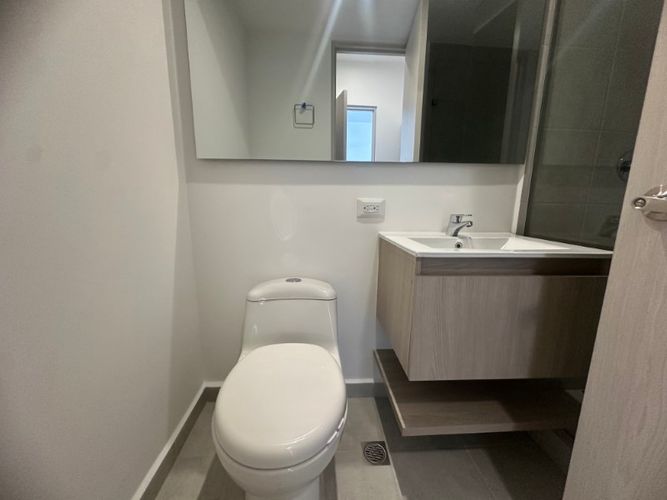 Apartamento de 3 alcobas en arriendo en Las Vegas, Envigado, 90 m² · foto 8 de 13
