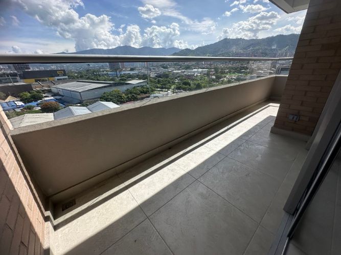 Apartamento de 3 alcobas en arriendo en Las Vegas, Envigado, 90 m² · foto 10 de 13