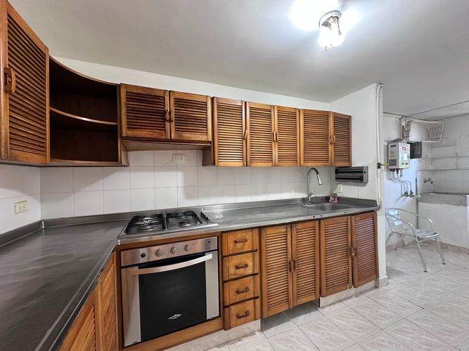 Casa de 3 alcobas en venta en El Poblado, Medellín, 150 m² · foto 7 de 17